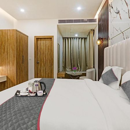 Super Townhouse Hotel Impact Chinhat Zewnętrze zdjęcie