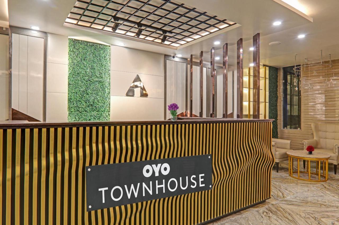 Super Townhouse Hotel Impact Chinhat Zewnętrze zdjęcie